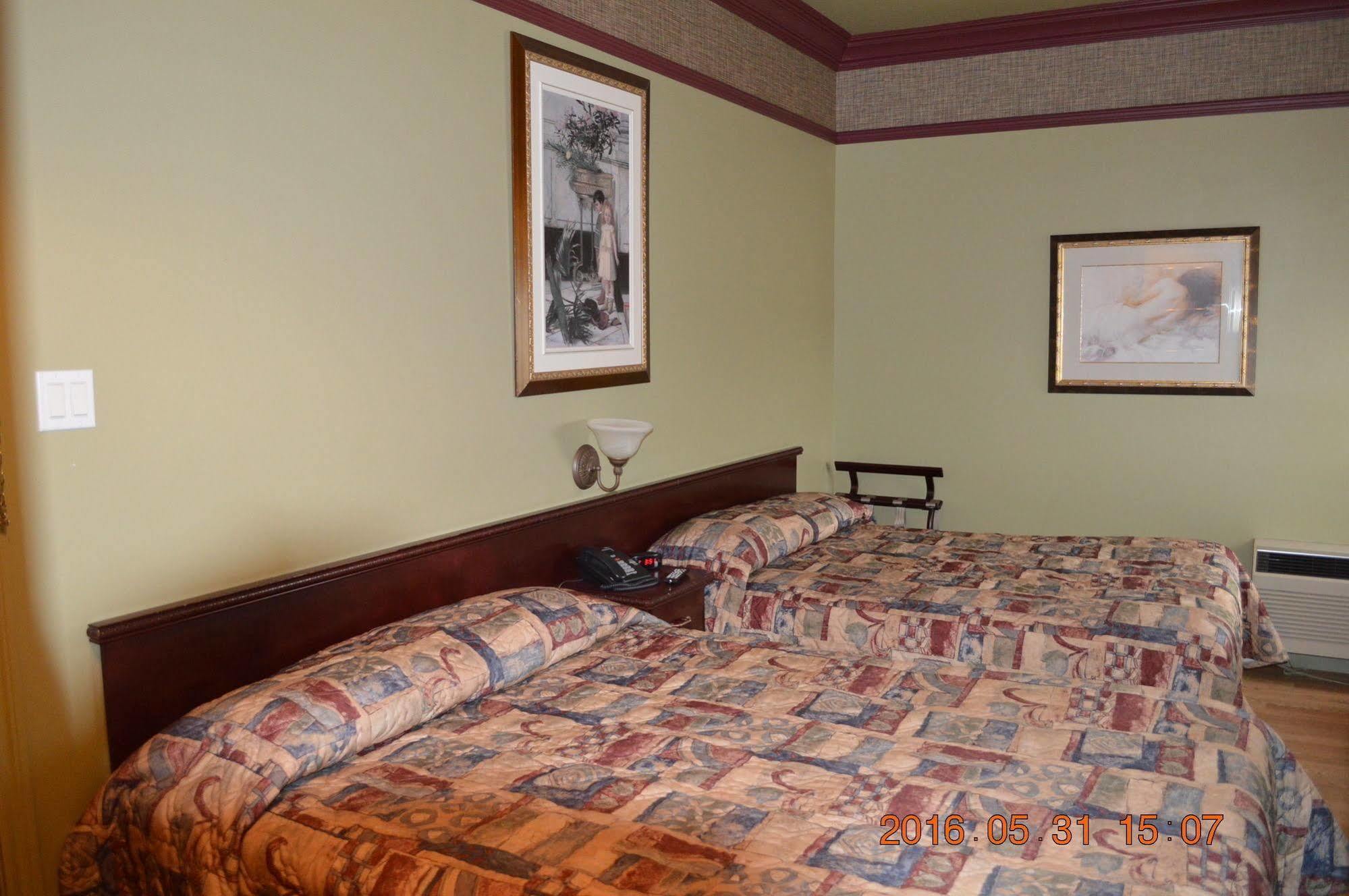 Motel-Auberge Helene Victoriaville Exterior foto